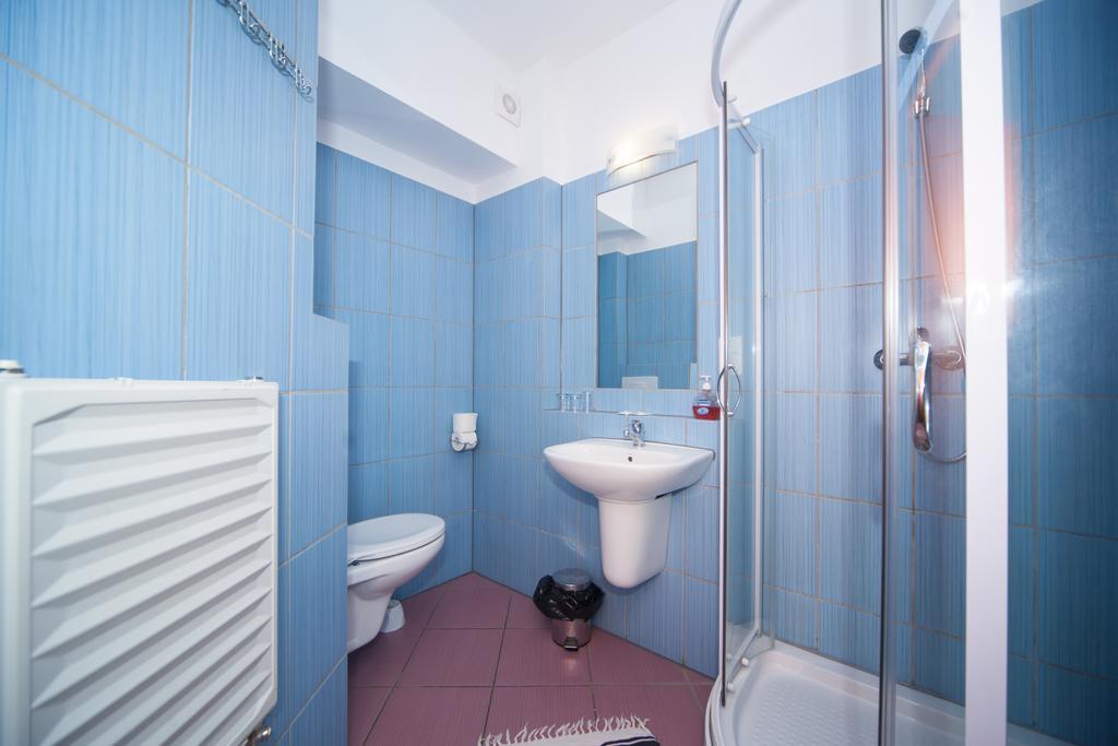 Hotel Ada Wiekszyce Extérieur photo
